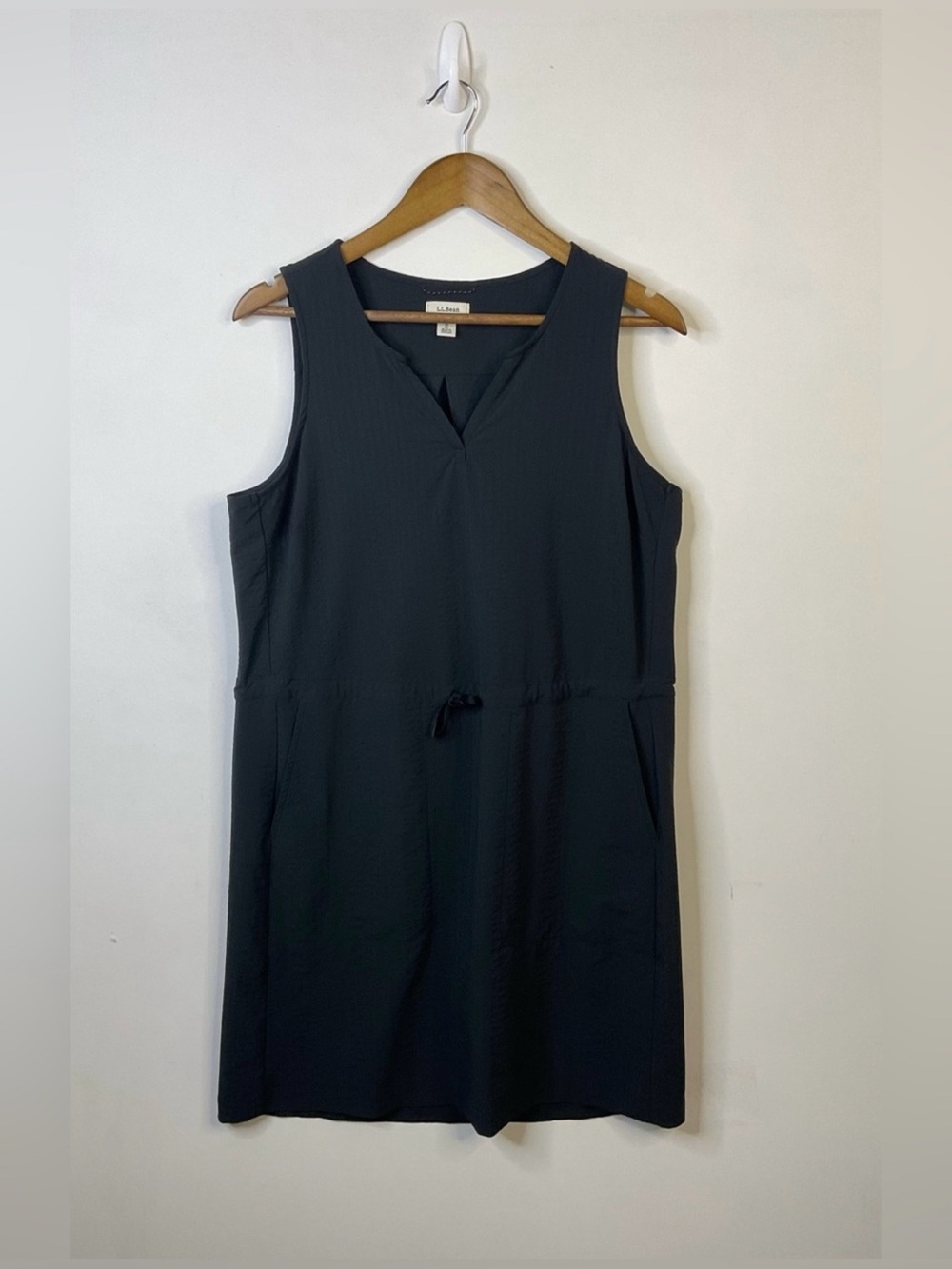 L.L. Bean Venture Stretch Seesucker Dress Size Medium